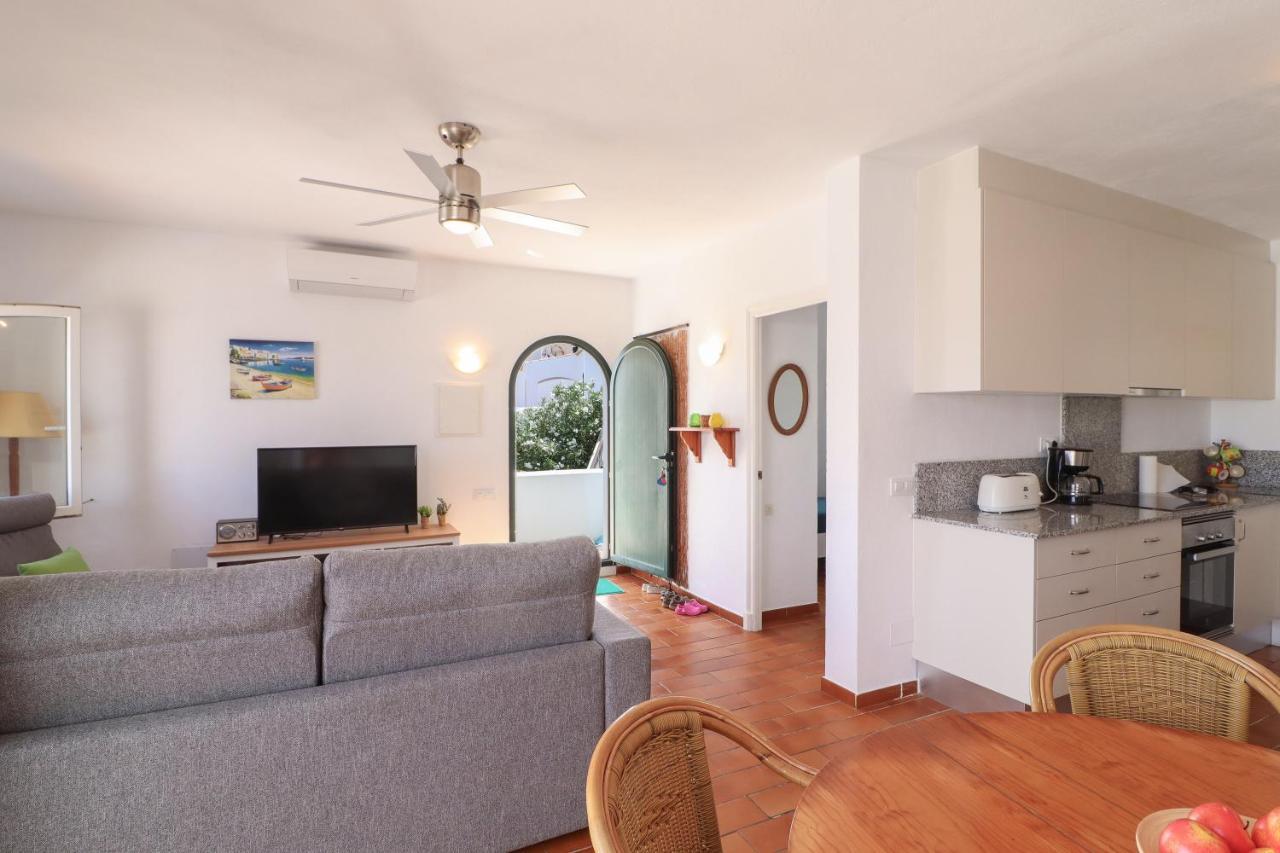 Belvedere, Family-Friendly, Nice, First-Line Apartment With Stunning Beach And Sea Views,Ac Arenal d'en Castell Exteriör bild