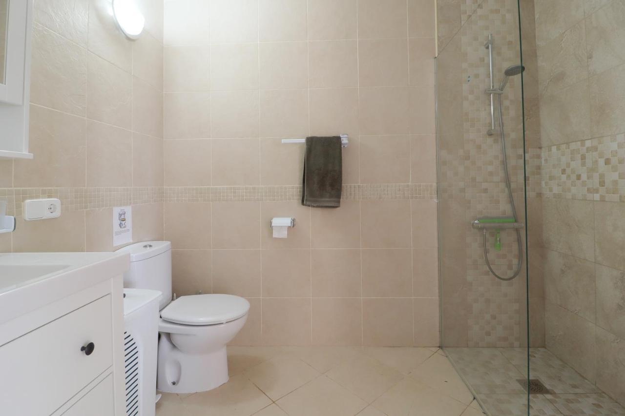 Belvedere, Family-Friendly, Nice, First-Line Apartment With Stunning Beach And Sea Views,Ac Arenal d'en Castell Exteriör bild